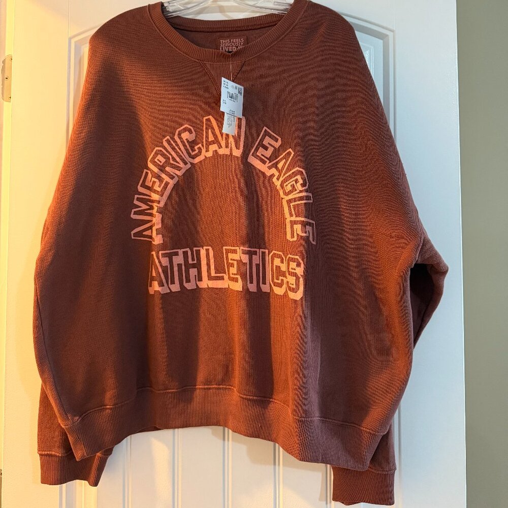 NWT American Eagle Relaxed Crew Neck Sweatshirt (Red)